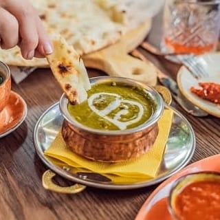 CHICKEN SAAGWALA